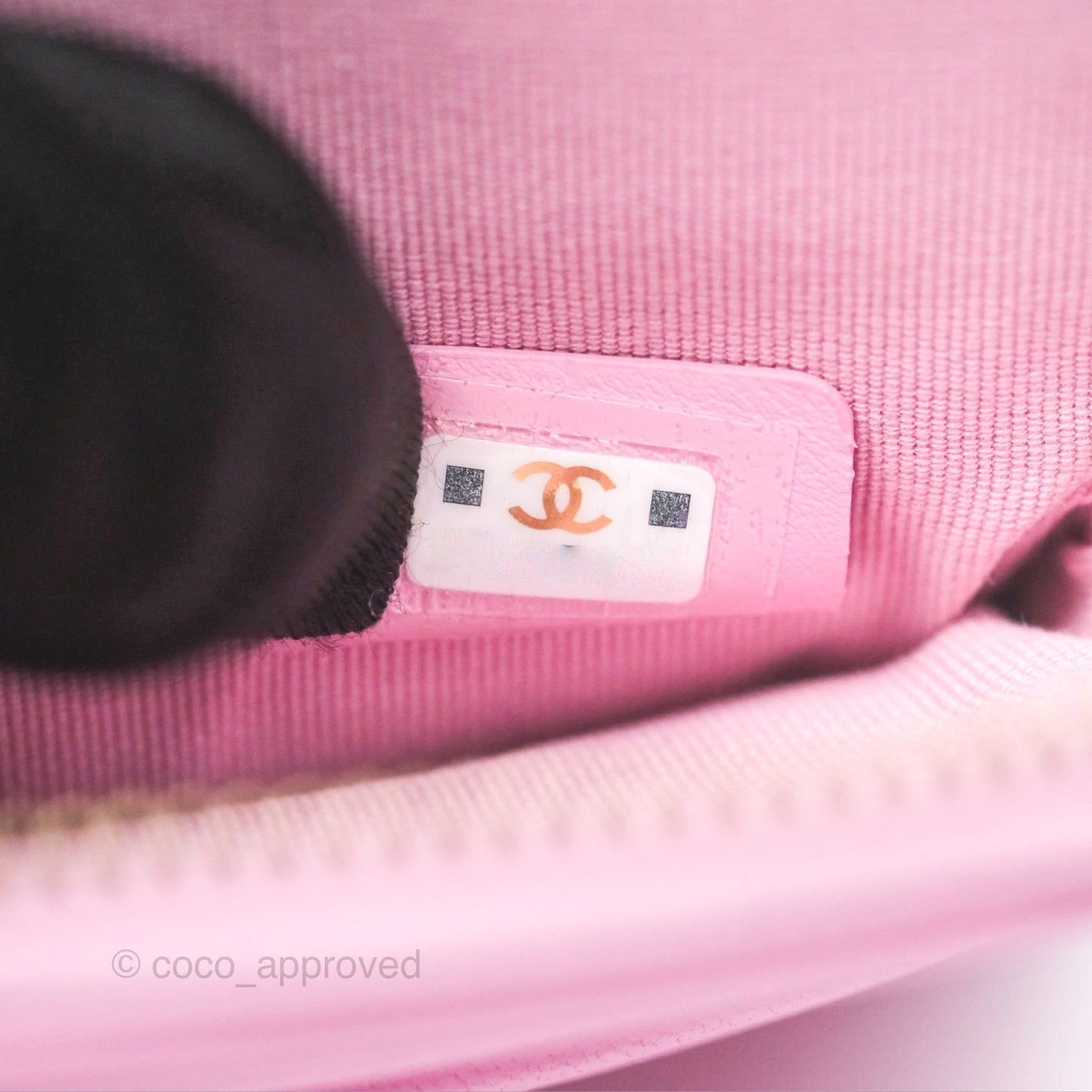 Chanel 19 Zipped Coin Purse Card Holder Pink Lambskin