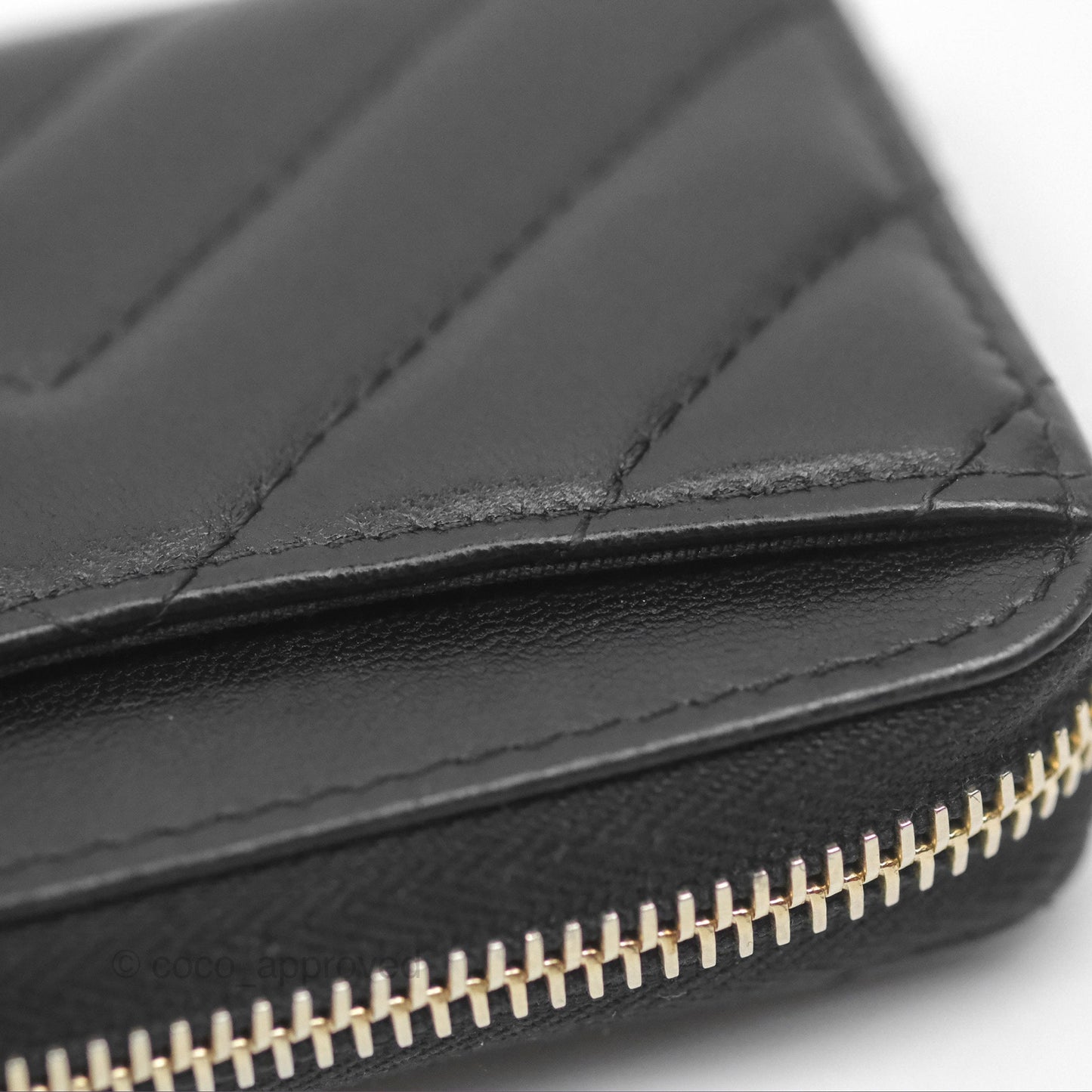Chanel Chevron Zipped Coin Purse Black Lambskin Gold Hardware
