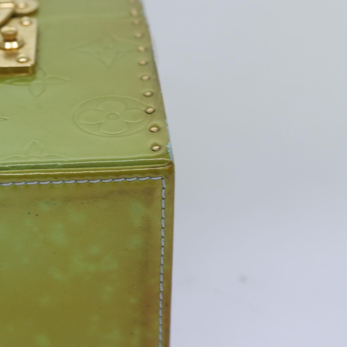LOUIS VUITTON Monogram Vernis Bleecker Pouch Baby Blue M91003 LV 74267