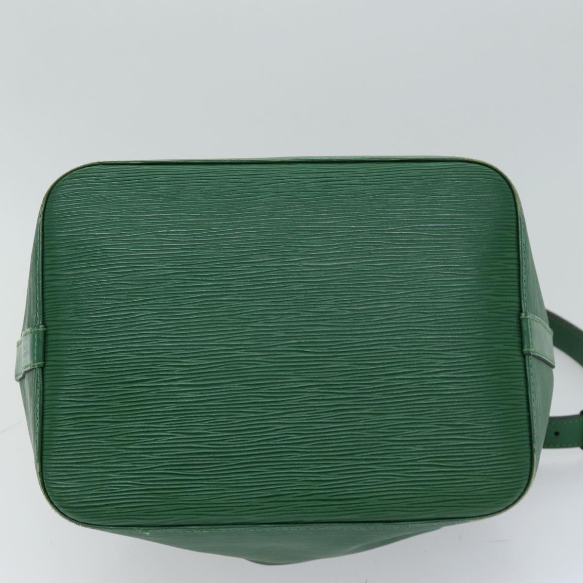 LOUIS VUITTON Epi Petit Noe Shoulder Bag Green M44104 LV 74295