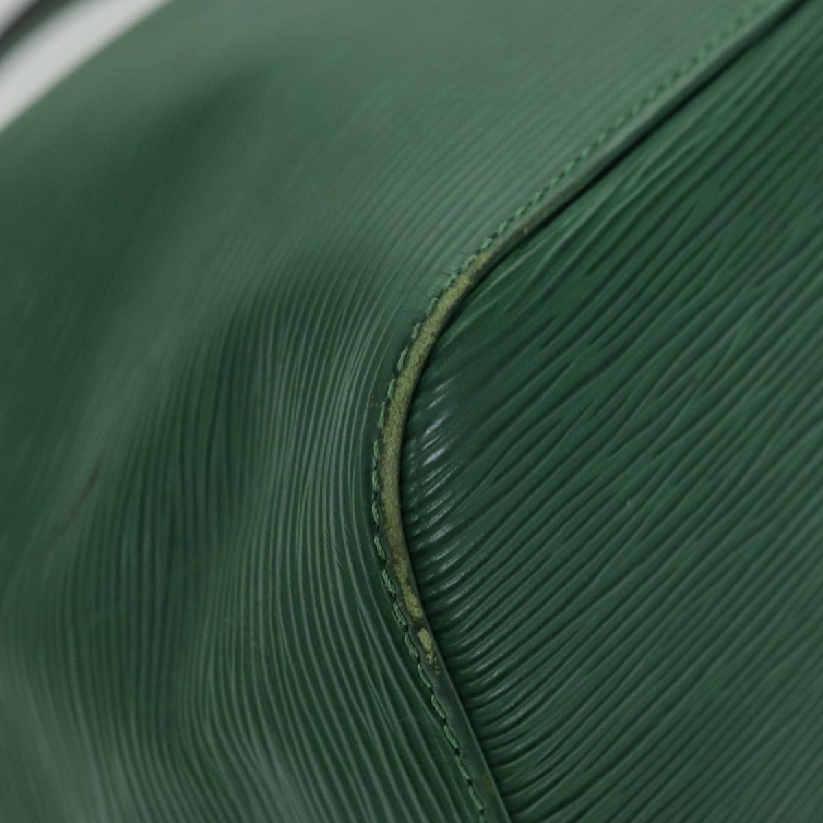 LOUIS VUITTON Epi Petit Noe Shoulder Bag Green M44104 LV 74295