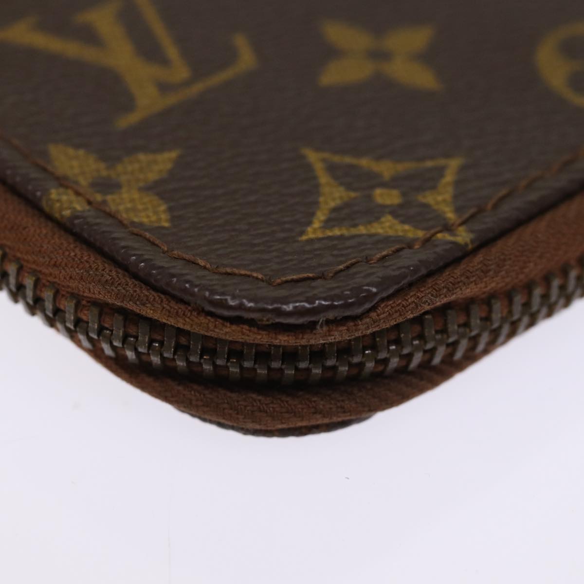 LOUIS VUITTON Monogram Passport Case LV 74332