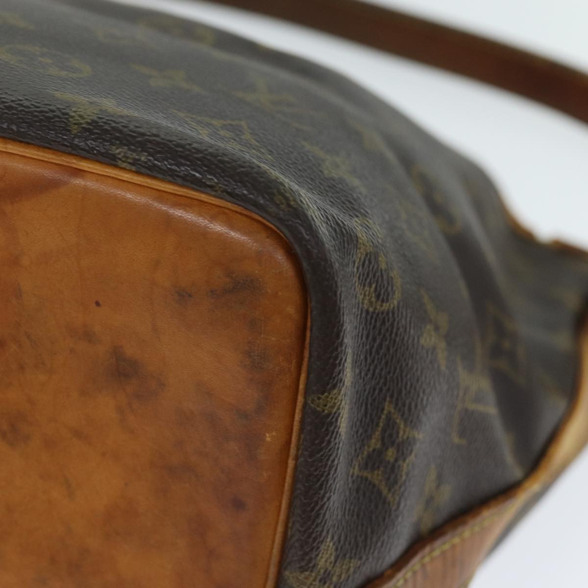LOUIS VUITTON Monogram Petit Noe Shoulder Bag M42226 LV 74343
