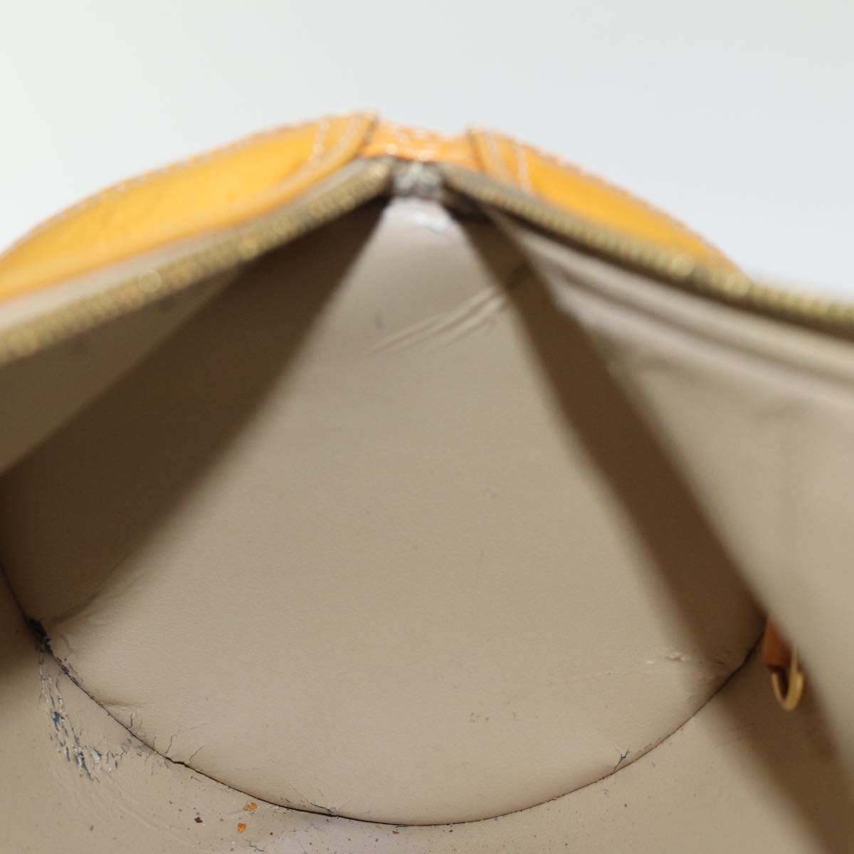 LOUIS VUITTON Monogram Vernis Bedford Hand Bag Beige M91006 LV 74366