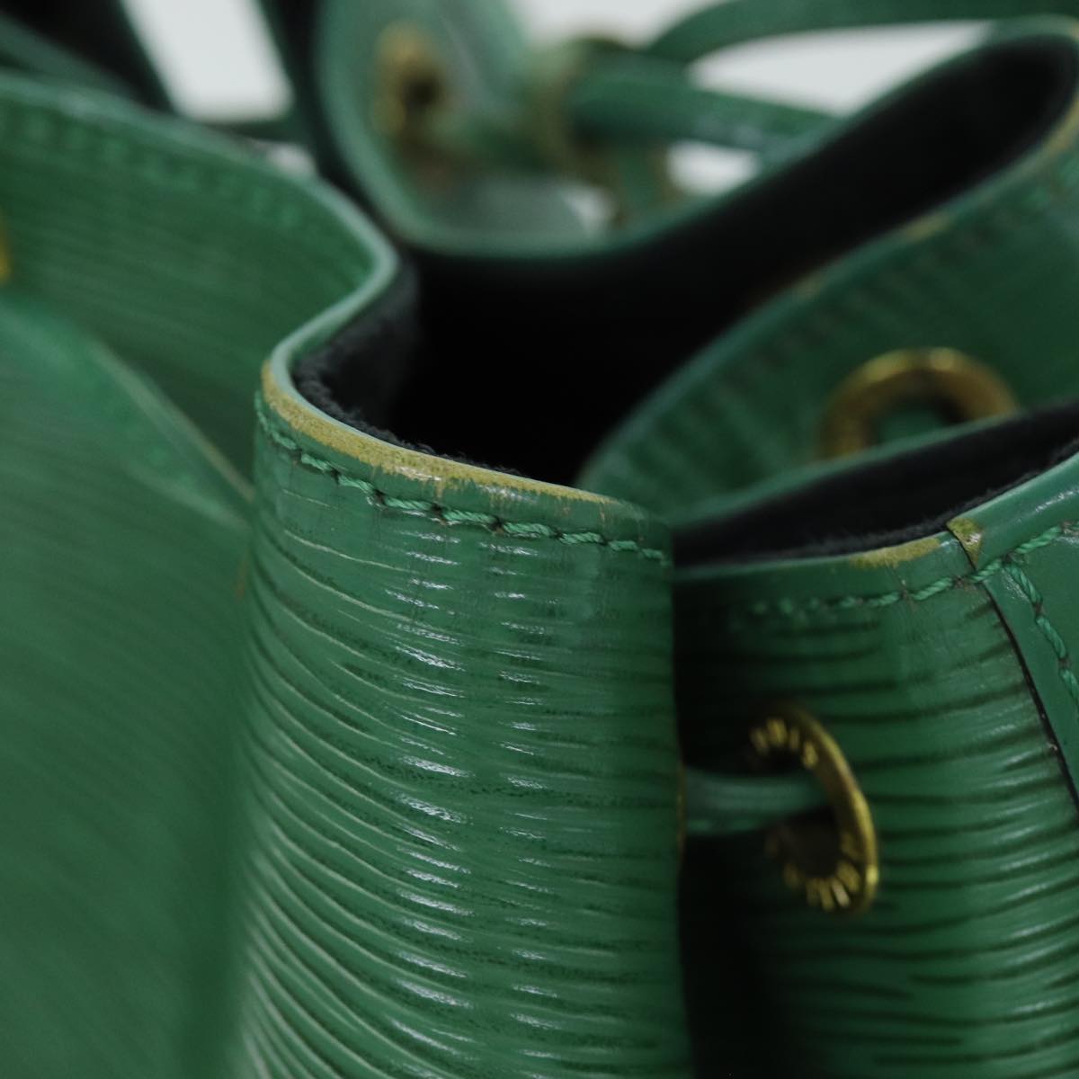 LOUIS VUITTON Epi Noe Shoulder Bag Green M44004 LV 74374
