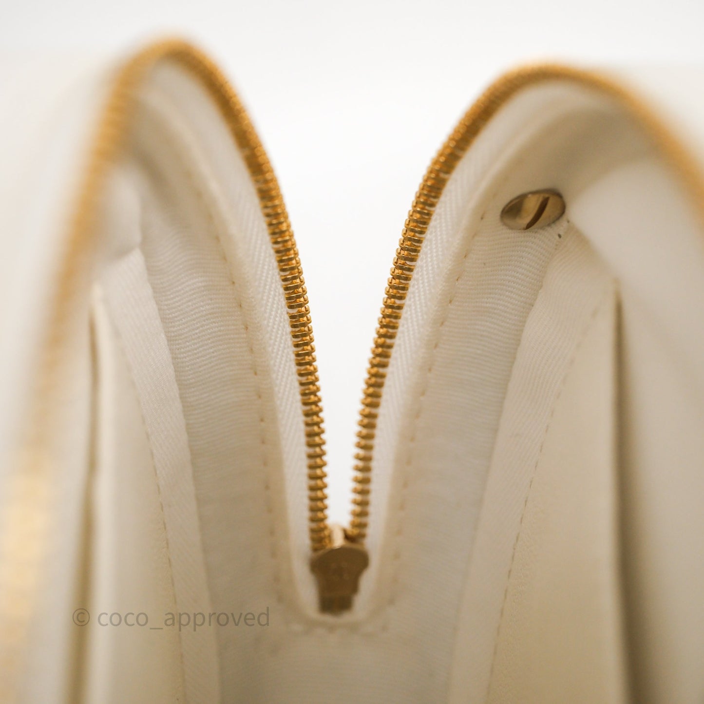 Chanel Large Heart Bag White Lambskin Gold Hardware