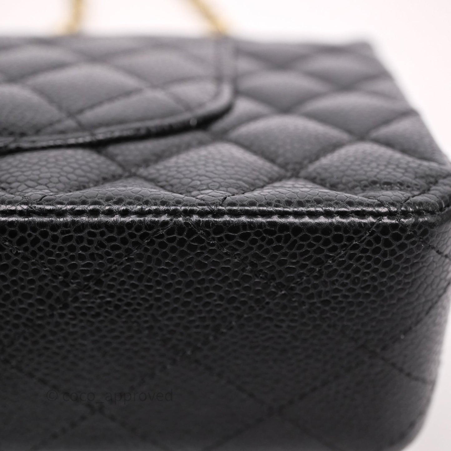 Chanel Classic M/L Medium Flap Quilted Black Caviar Gold Hardware