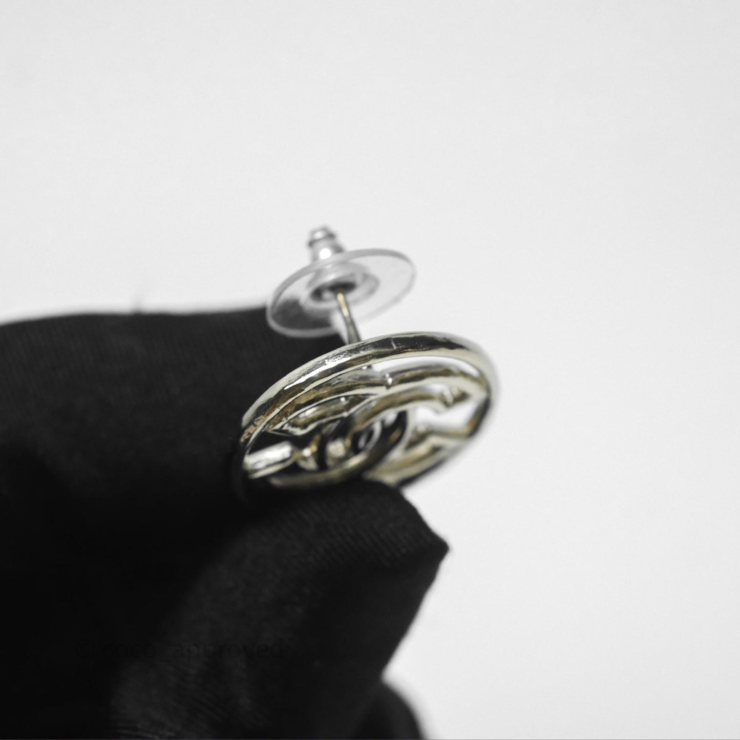 Chanel CC Round Earrings Gold Tone 17C