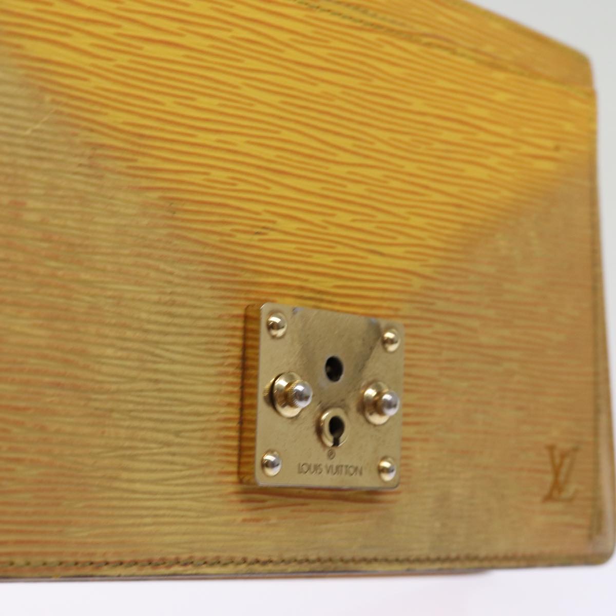 LOUIS VUITTON Epi Serie Dragonne Clutch Bag Winnipeg Beige M52616 LV 74445