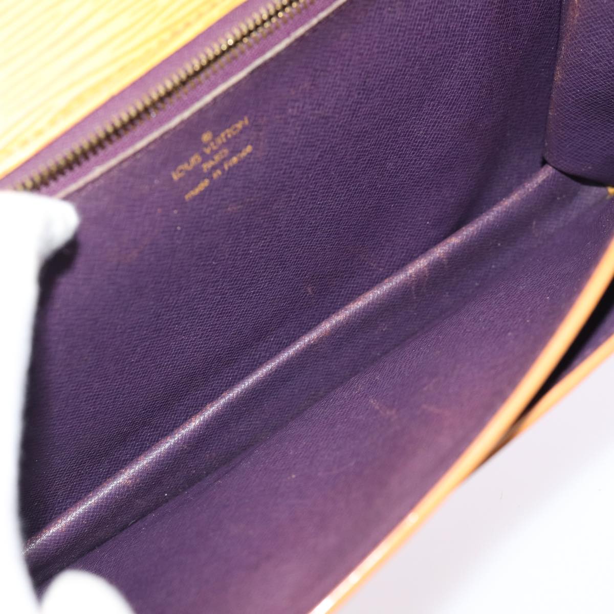 LOUIS VUITTON Epi Serie Dragonne Clutch Bag Winnipeg Beige M52616 LV 74445