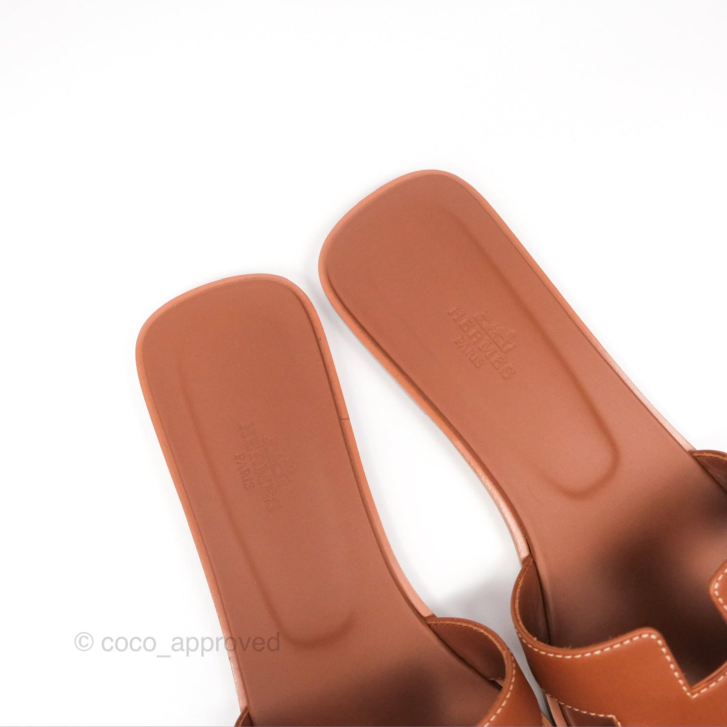 Hermès Oran Sandals in Gold Size 40.5