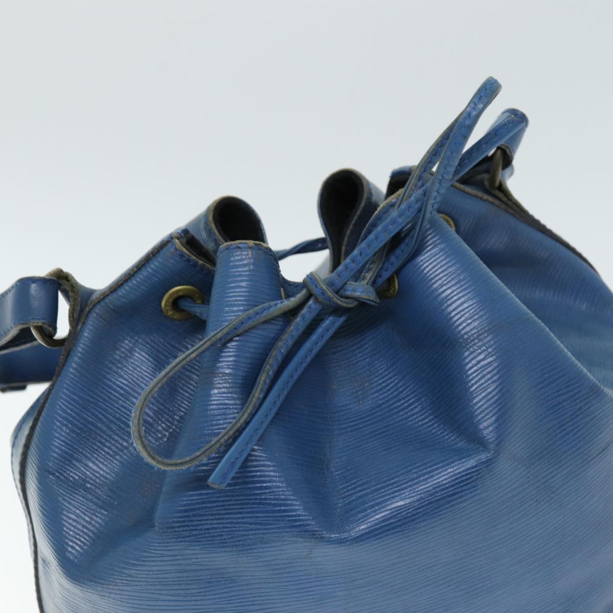 LOUIS VUITTON Epi Petit Noe Shoulder Bag Blue M44105 LV 74516
