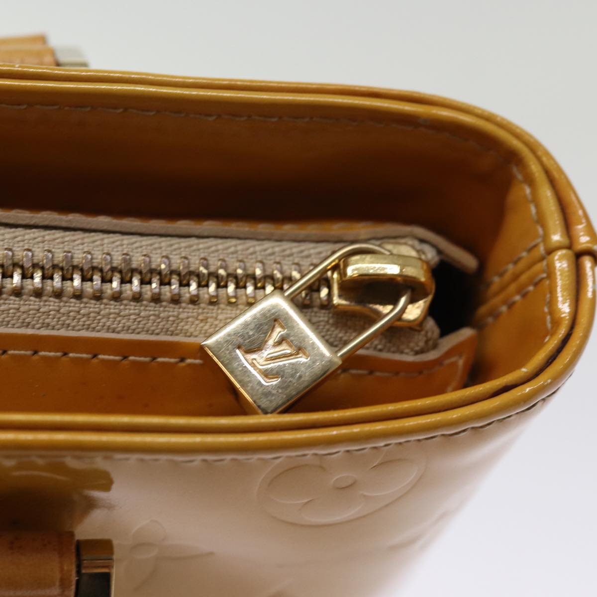 LOUIS VUITTON Monogram Vernis Houston Hand Bag Beige M91004 LV 74615
