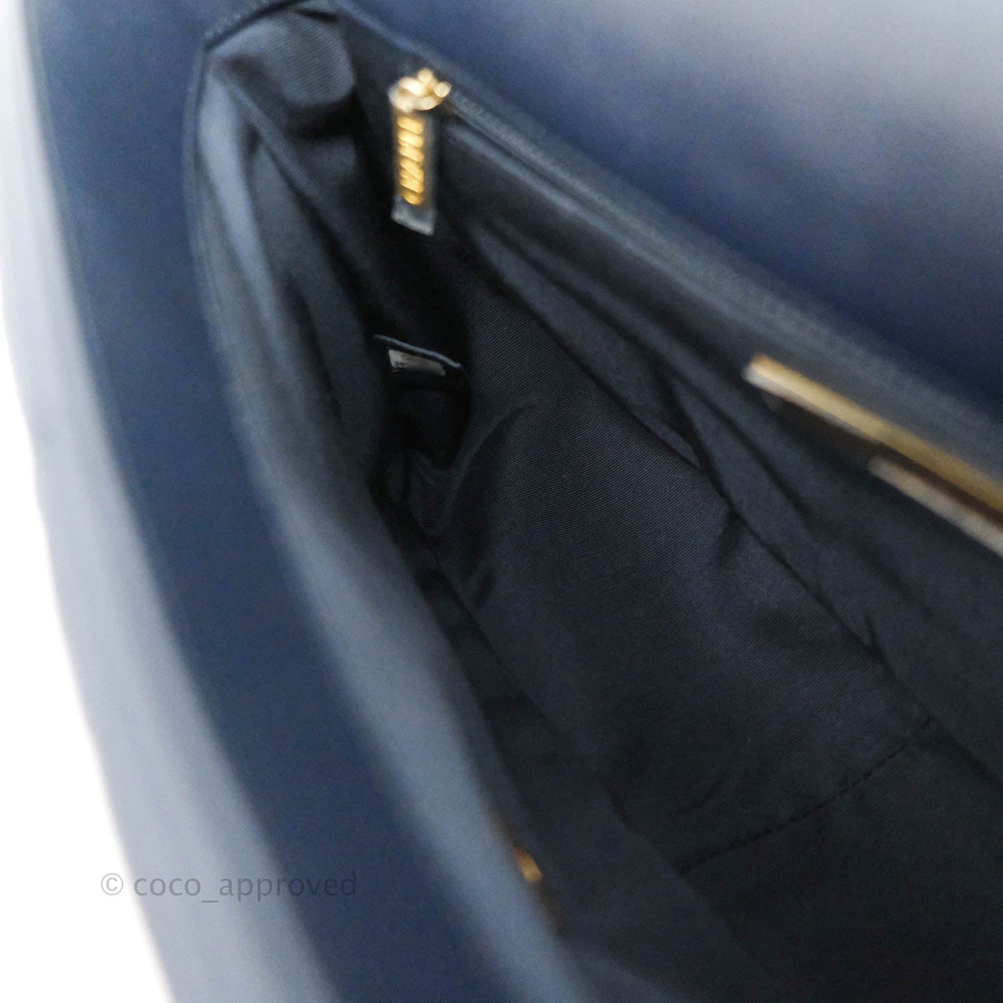 Chanel 19 Medium Navy Goatskin Mixed Hardware 20A