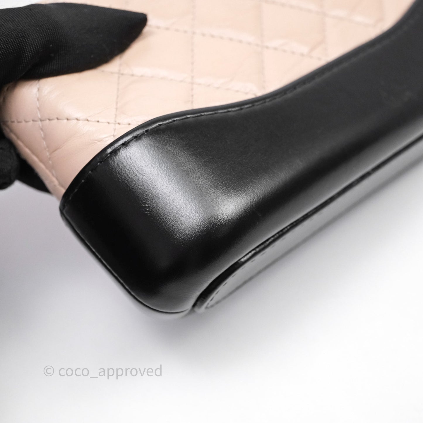 Chanel Gabrielle Clutch With Chain Aged Calfskin Black Beige Mixed Hardware