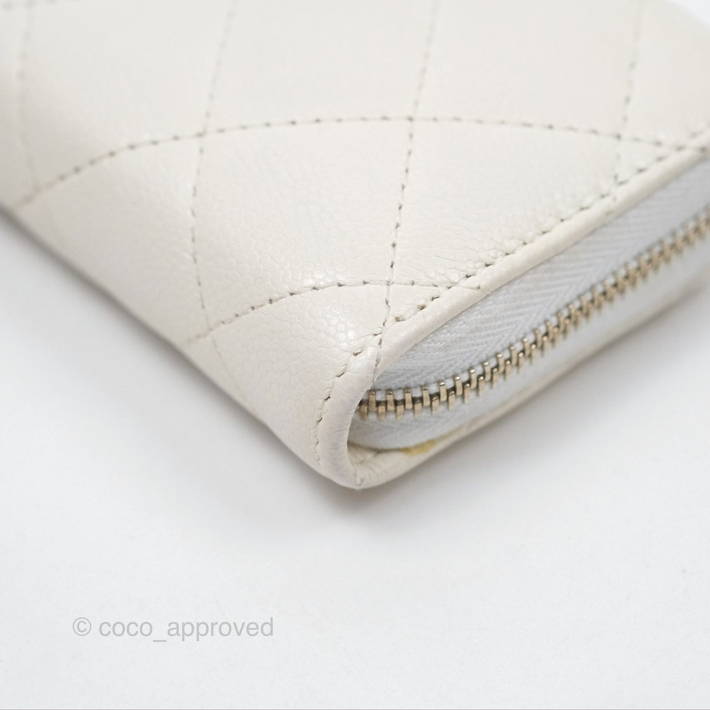 Chanel Classic Zipped Coin Purse White Caviar Gold Hardware