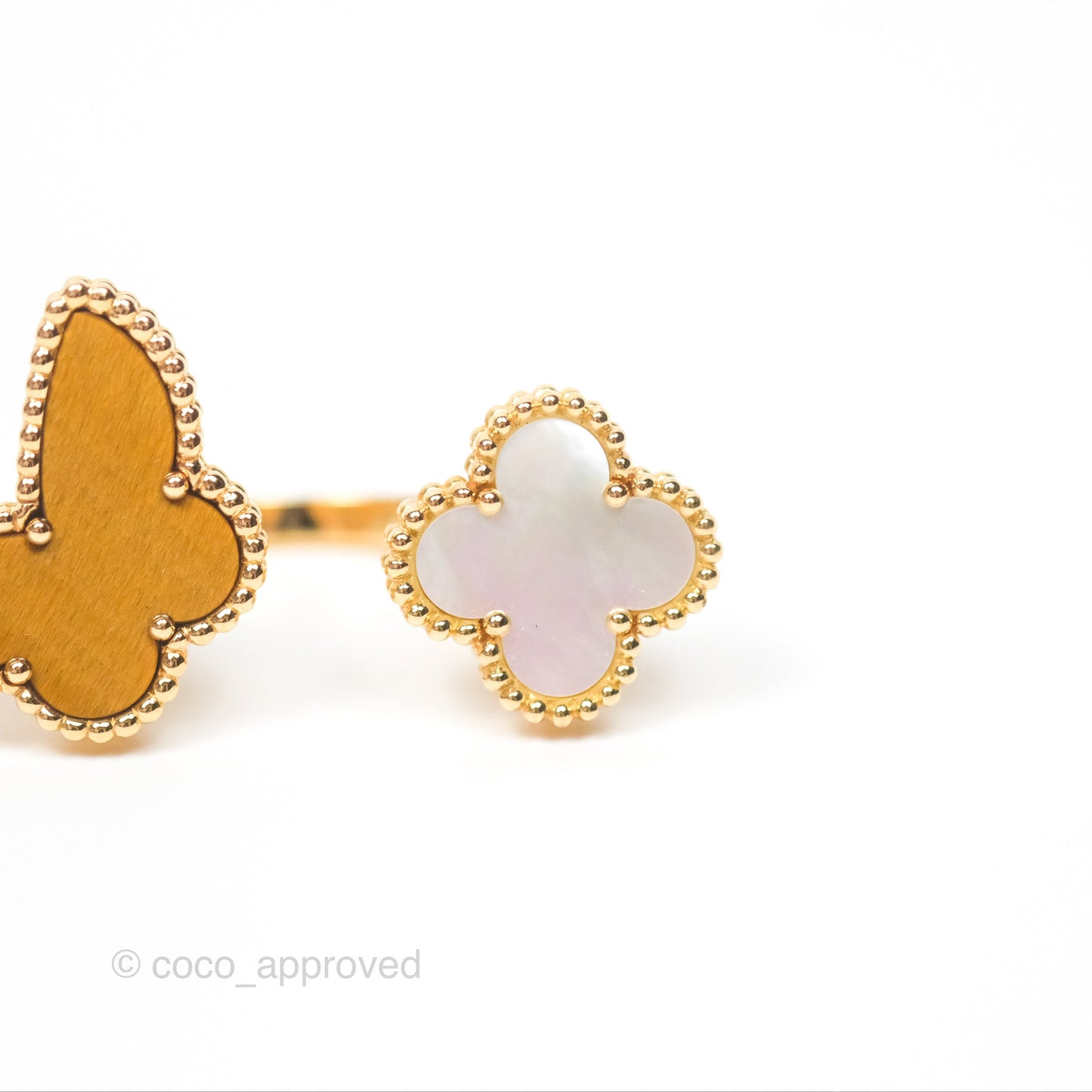 Van Cleef & Arpels Lucky Alhambra Between the Finger Ring White Mother-of-pearl Yellow Gold