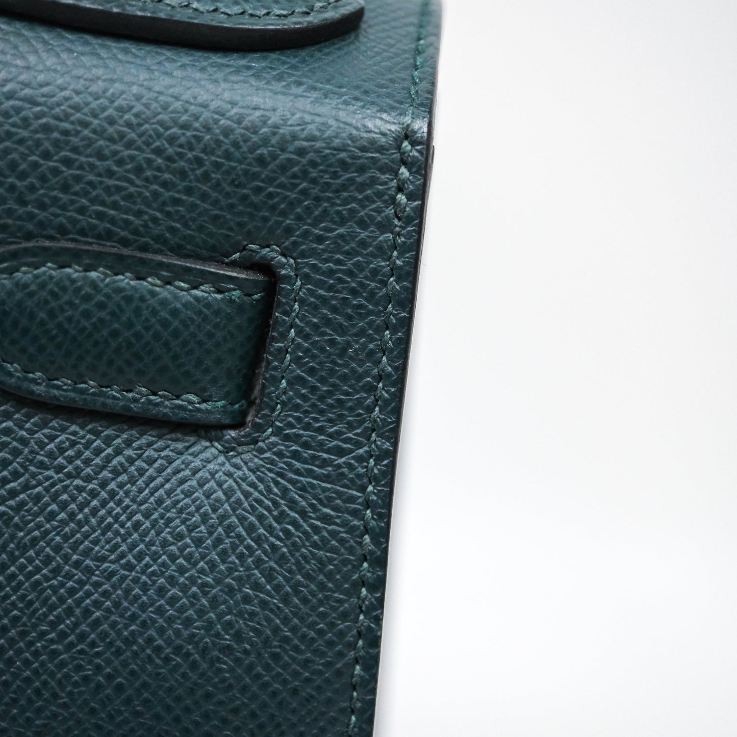 Hermès Kelly 28 6O Vert Cyprès Epsom Gold Hardware