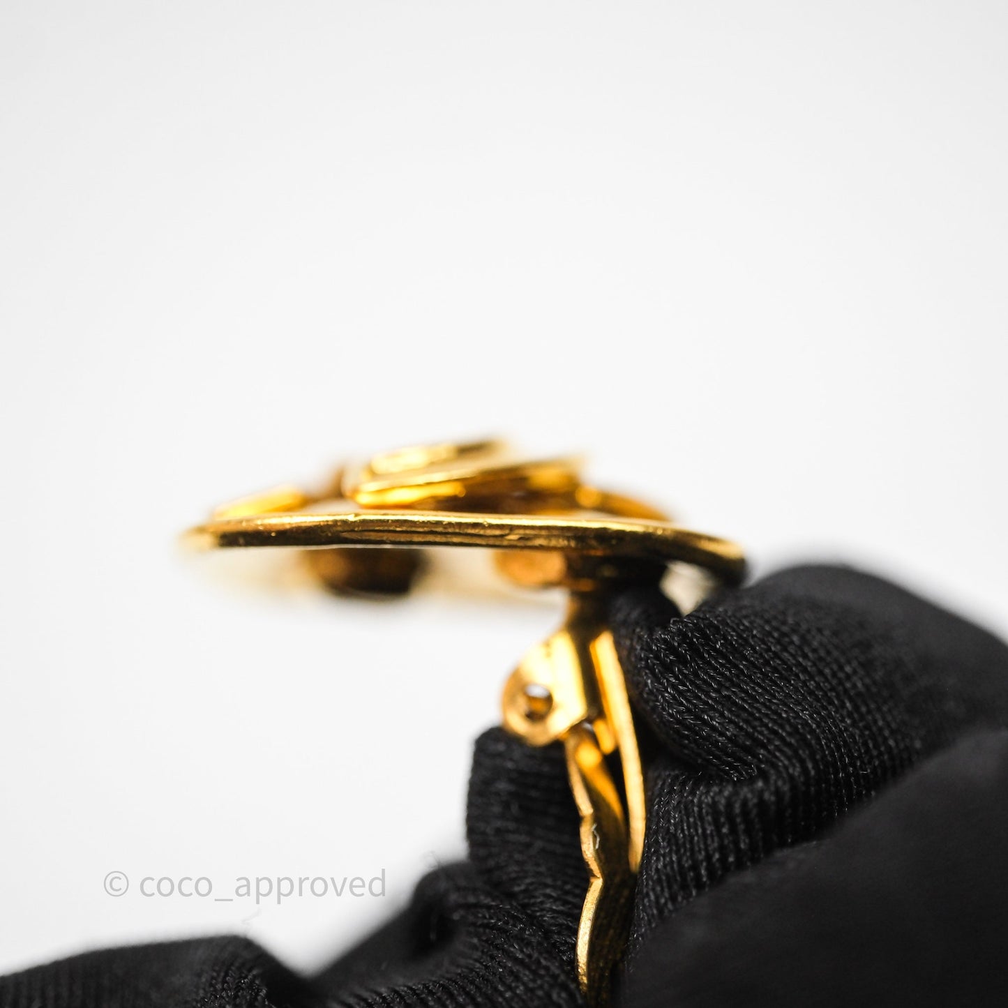 Chanel Square Ear Clip Gold Tone 94P
