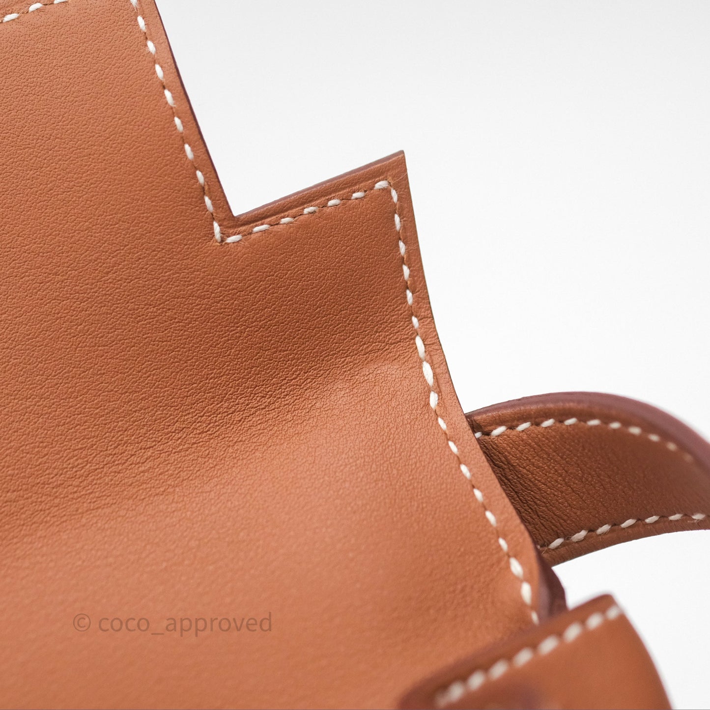 Hermès Kelly Moove Gold 37 Swift Gold Hardware