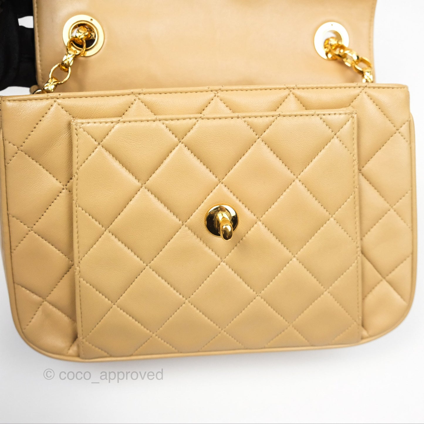 Chanel Vintage Flap Bag Beige Lambskin Gold Hardware