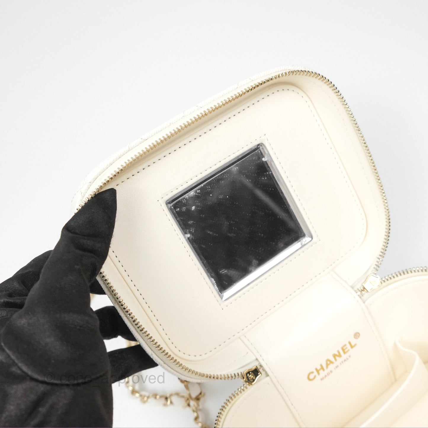 Chanel Quilted Top Handle Vanity Case White Caviar Gold Hardware