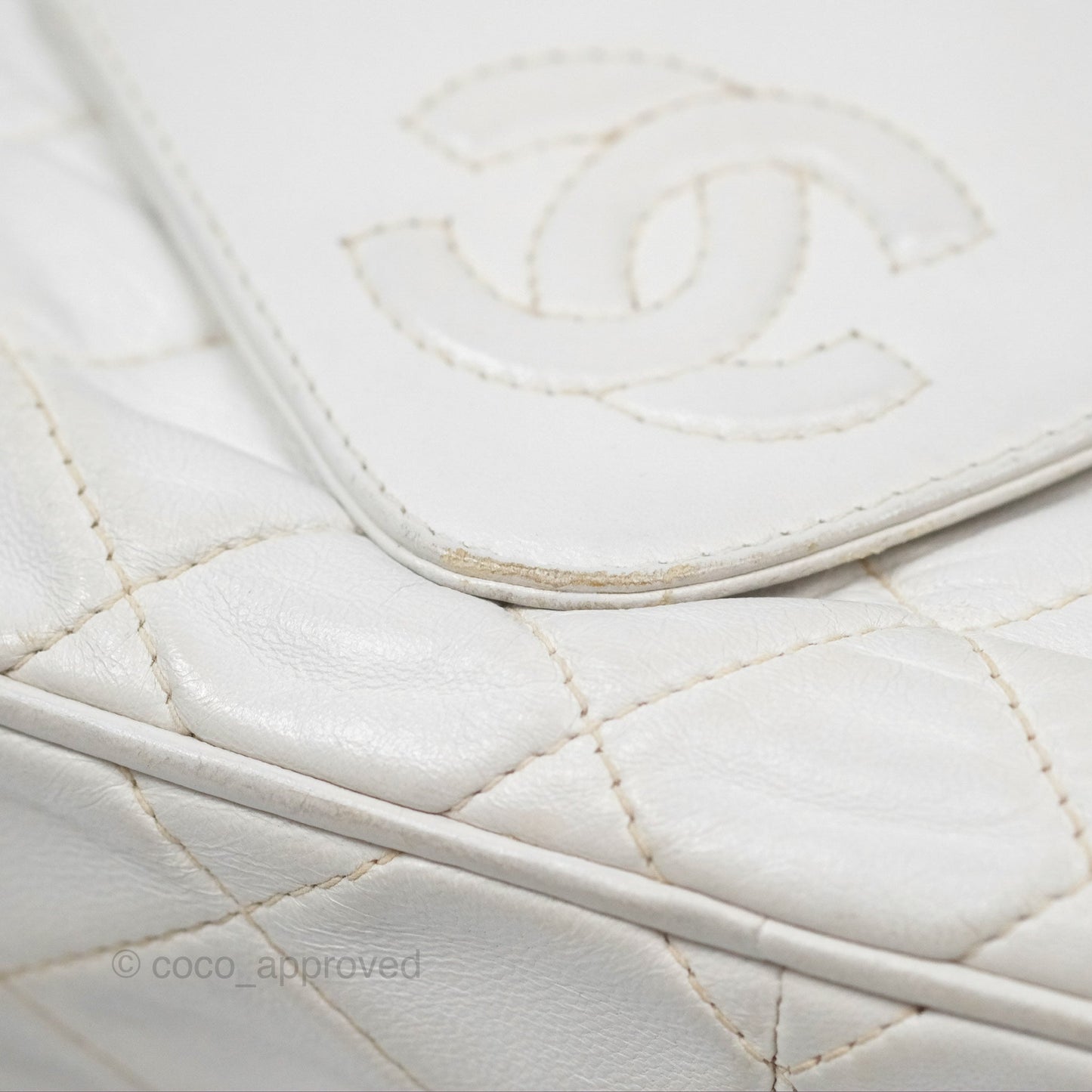 Chanel Vintage Small Camera Bag White Lambskin Gold Hardware