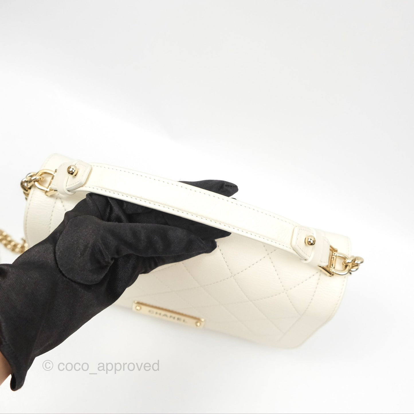 Chanel Quilted Label Click Flap Bag White Grained Calfskin Gold Hardware