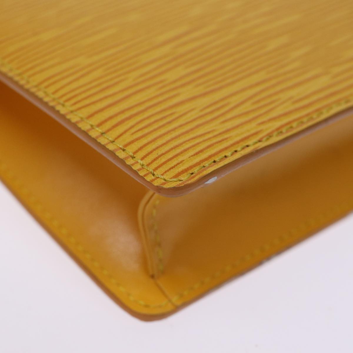 LOUIS VUITTON Epi Poche Toilette 15 Pouch Yellow LV 75004