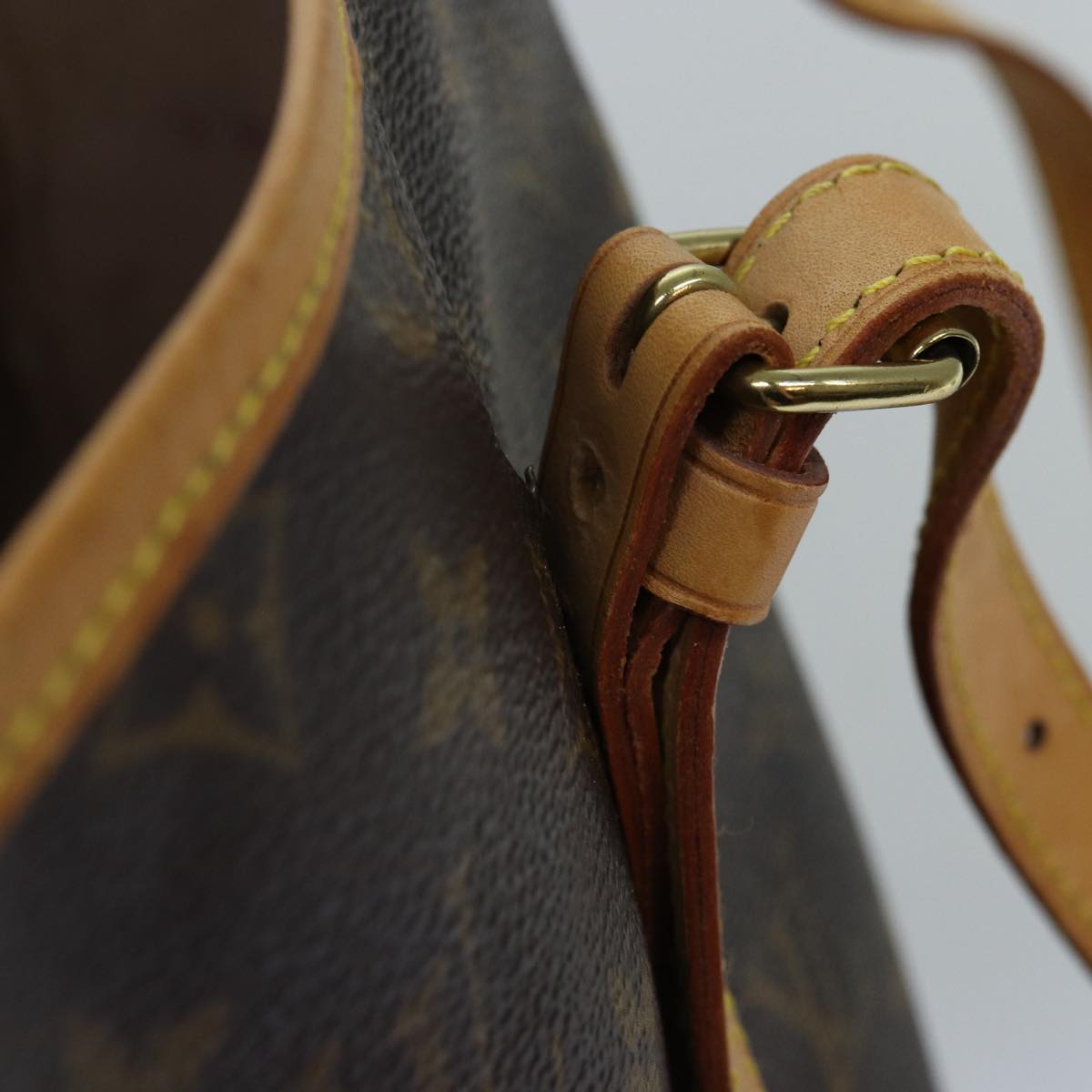 LOUIS VUITTON Monogram Bucket GM Shoulder Bag M42236 LV 75082
