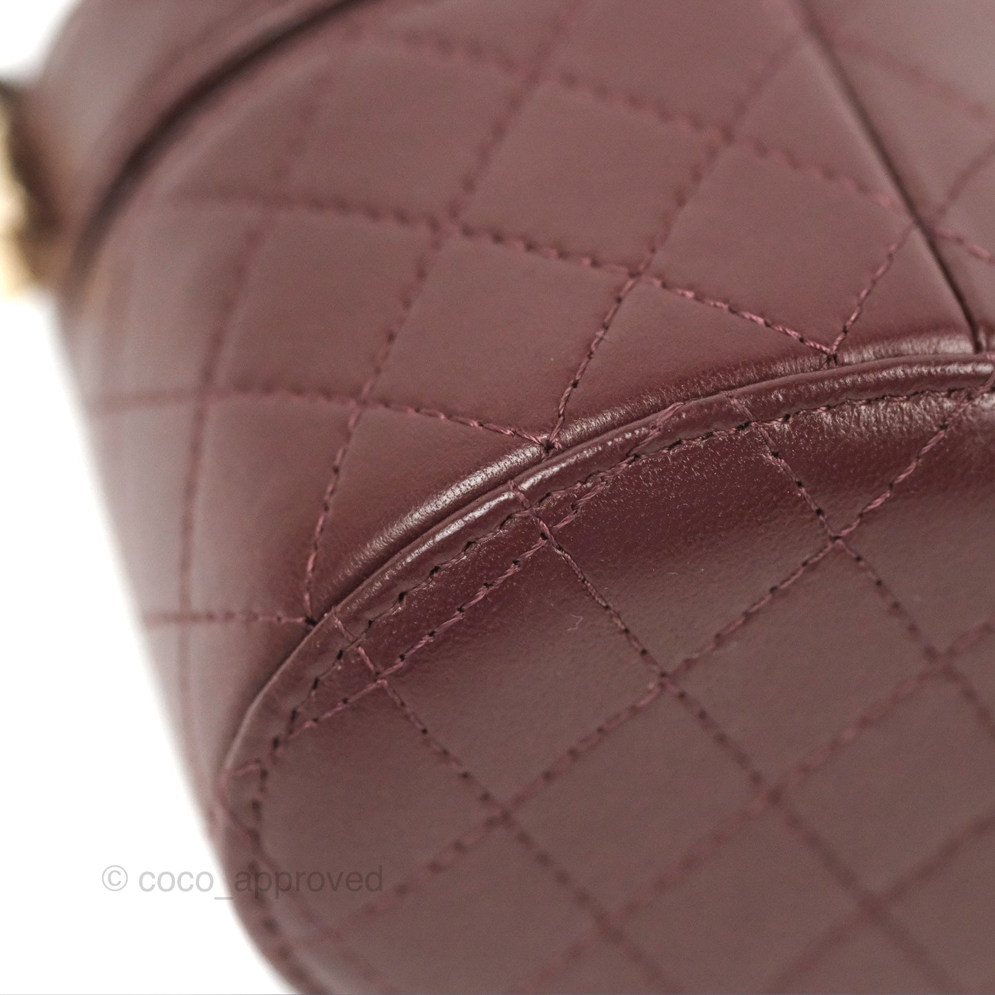 Chanel Quilted Round Vanity Clutch With Chain Burgundy Lambskin Gold Hardware