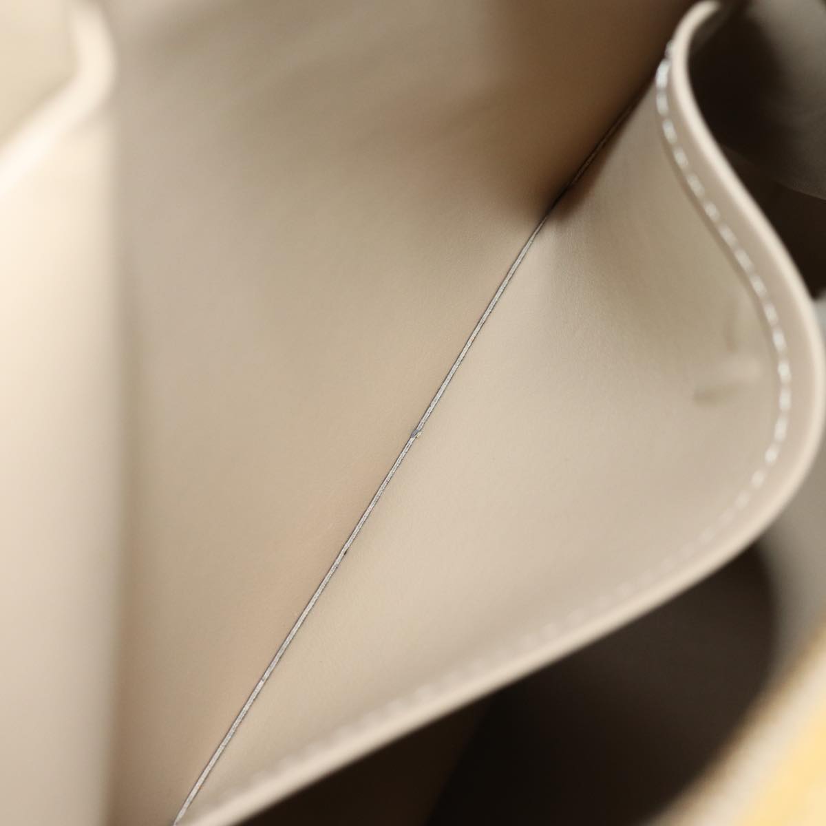 LOUIS VUITTON Monogram Vernis Sutton Boston Bag Beige M91139 LV 75103
