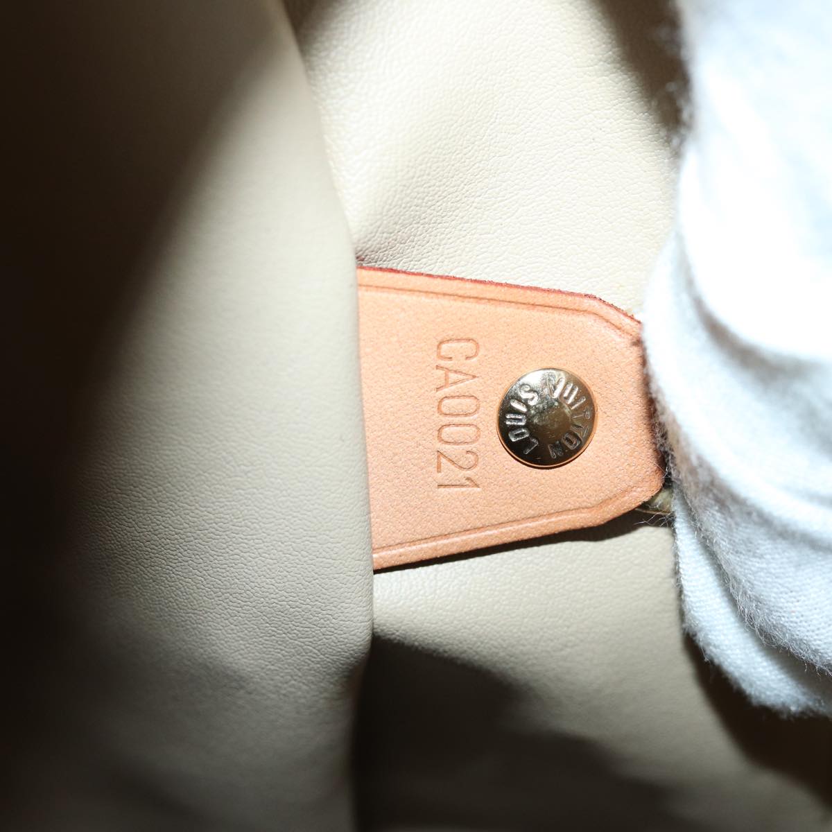 LOUIS VUITTON Monogram Vernis Sutton Boston Bag Beige M91139 LV 75103