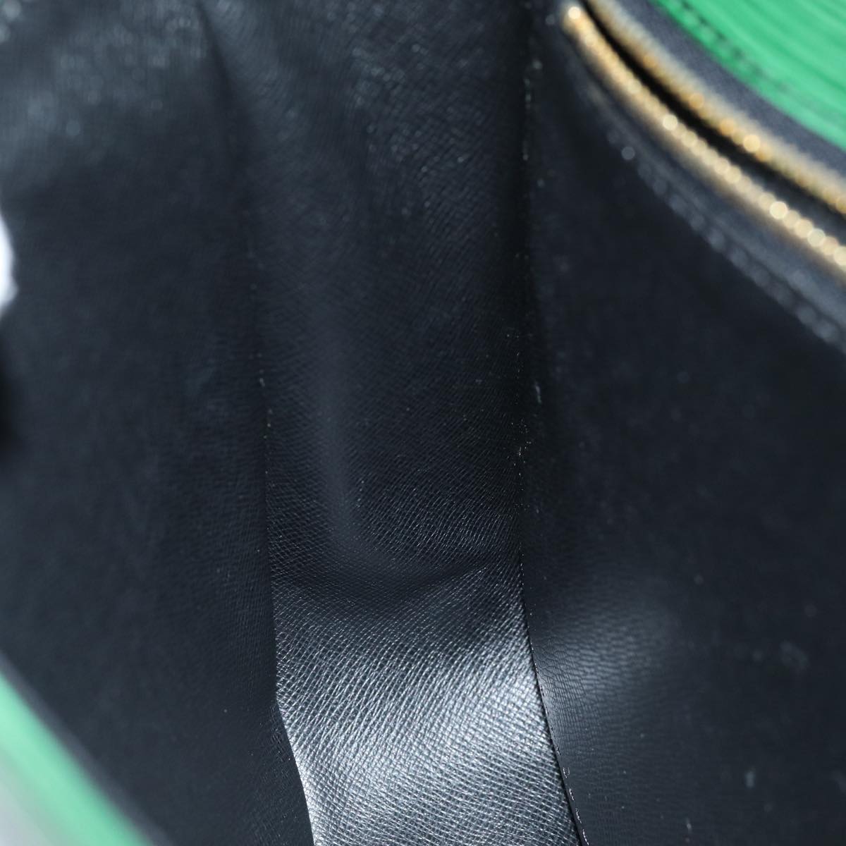 LOUIS VUITTON Epi Saint Cloud GM Shoulder Bag Green M52194 LV 75168