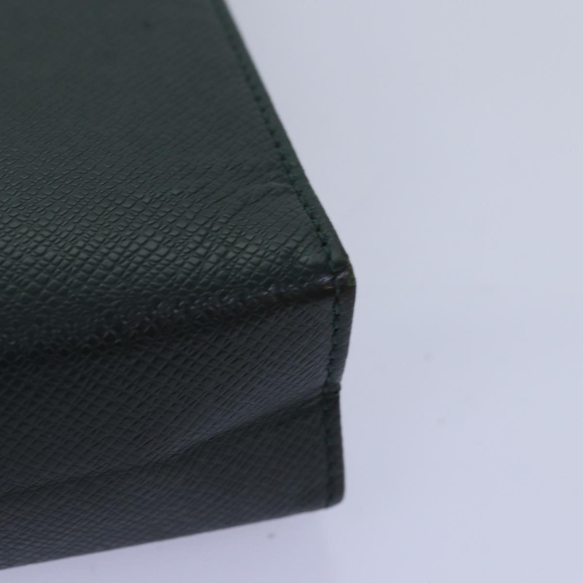 LOUIS VUITTON Taiga Pochette Voyage MM Clutch Bag Epicea LV 75171