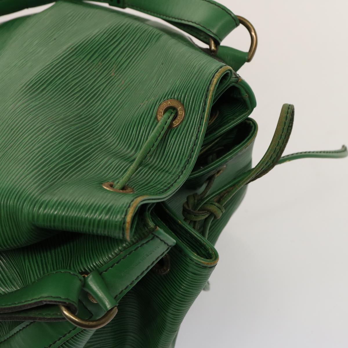 LOUIS VUITTON Epi Petit Noe Shoulder Bag Green M44104 LV 75182