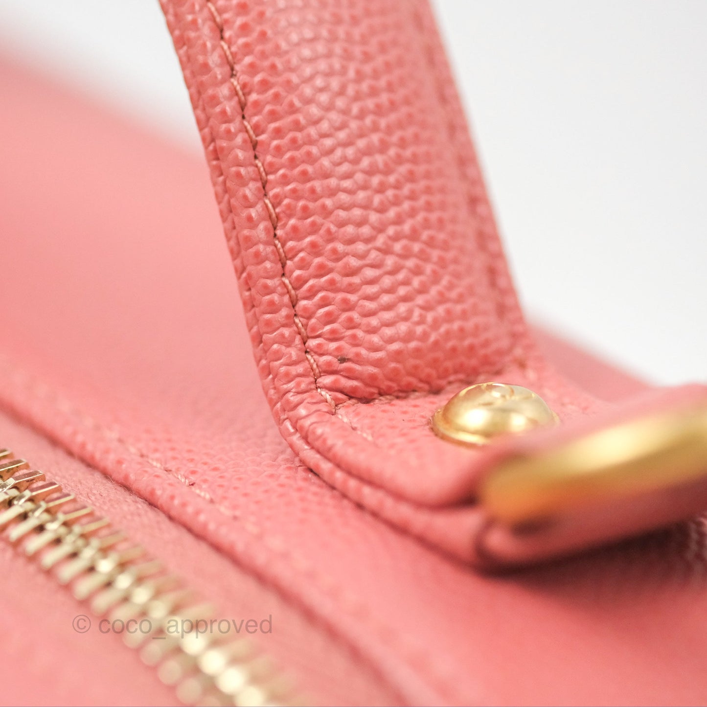 Chanel Quilted Medium CC Filigree Vanity Case Pink Caviar Gold Hardware