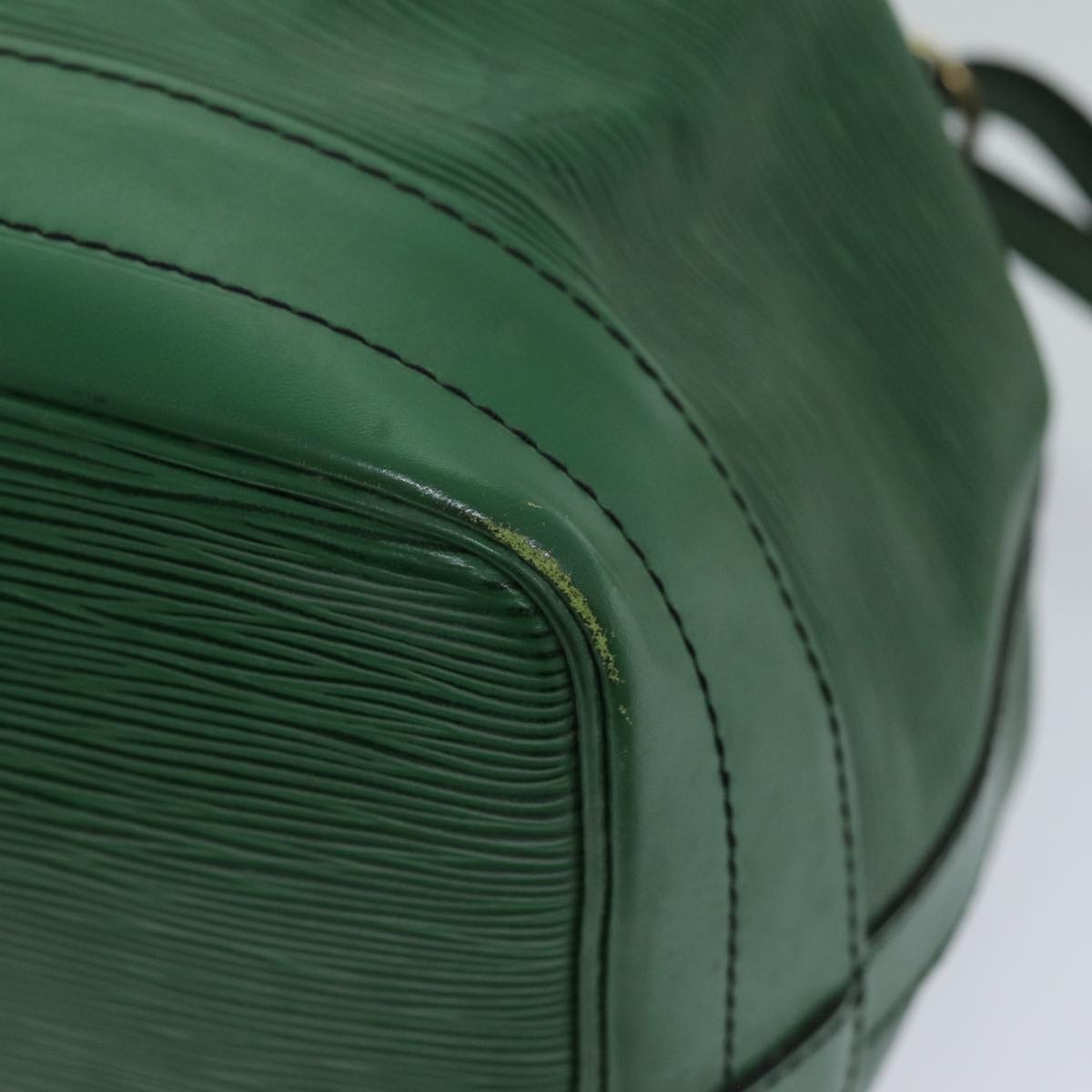 LOUIS VUITTON Epi Noe Shoulder Bag Green M44004 LV 75184