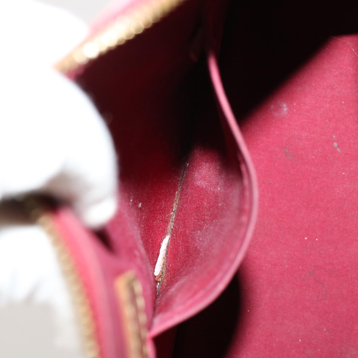LOUIS VUITTON Monogram Vernis Alma PM Hand Bag Red Slys M90169 LV 75188