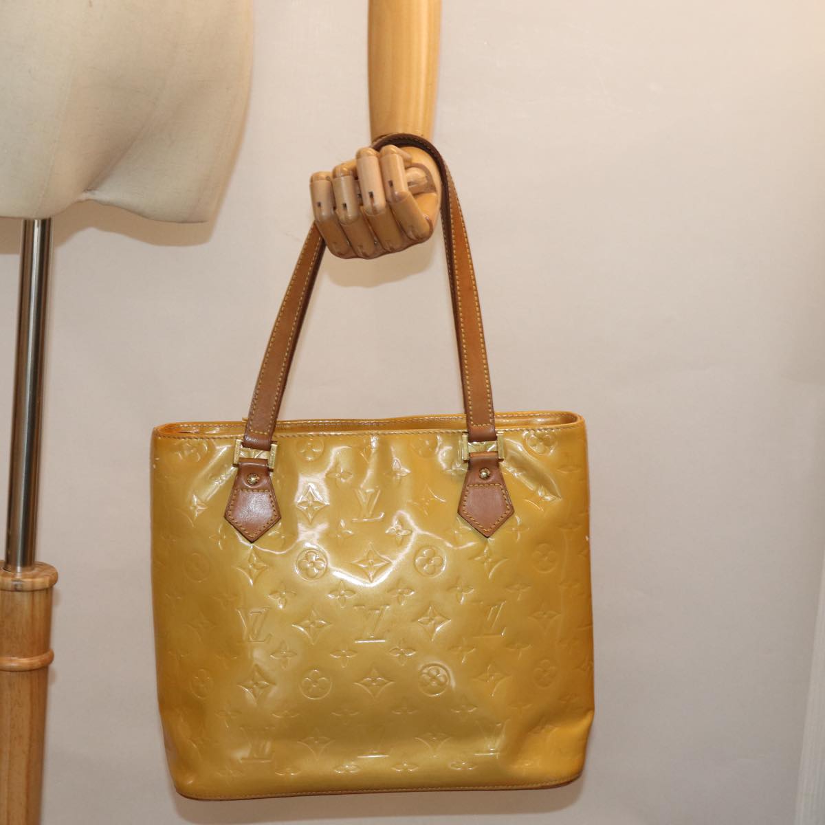 LOUIS VUITTON Monogram Vernis Houston Hand Bag Beige M91004 LV 75190