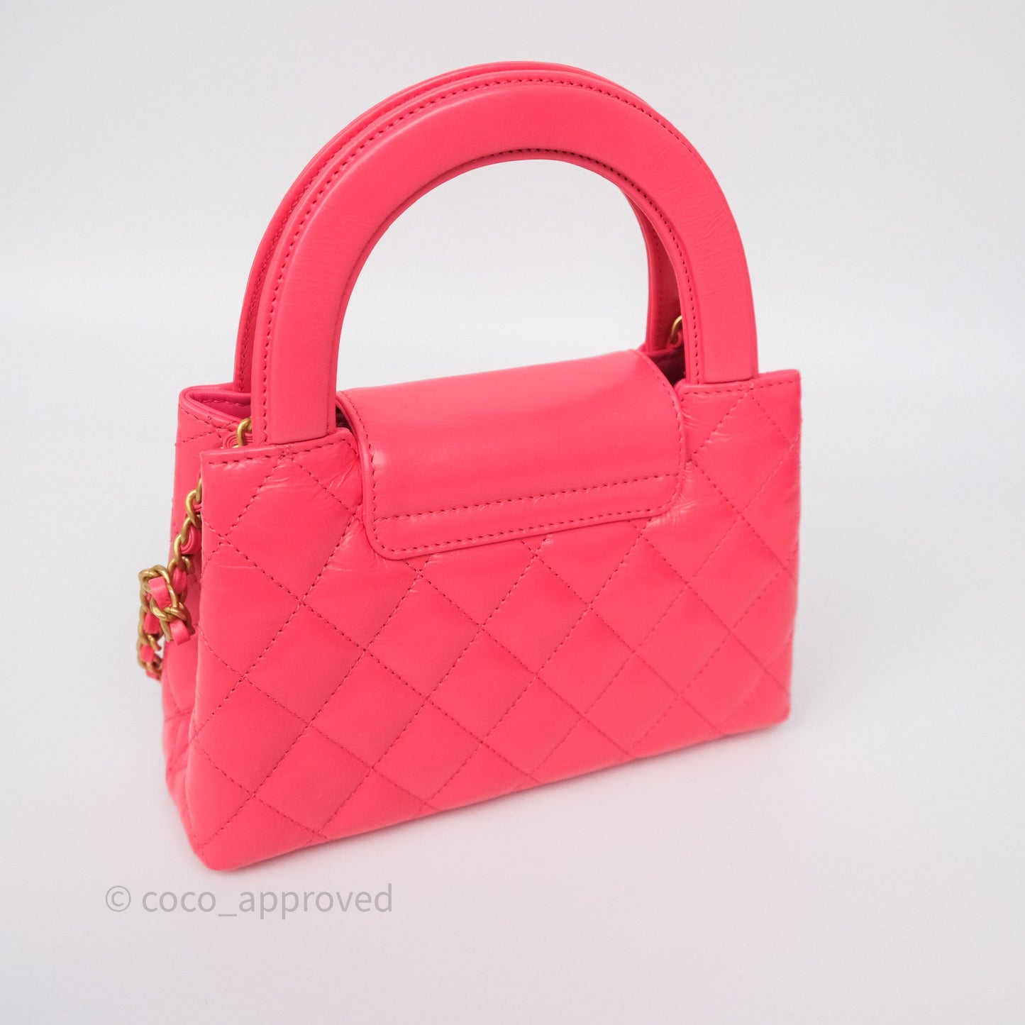 Chanel Kelly Bag Pink Shiny Calfskin Aged Gold Hardware
