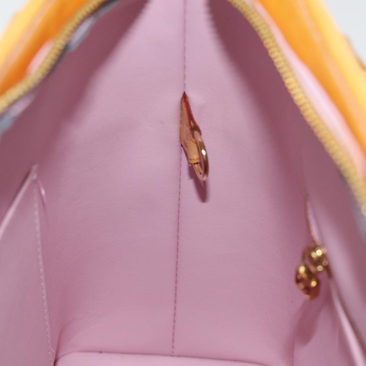 LOUIS VUITTON Monogram Vernis Houston Bag Marshmallow Pink M91302 LV 75283