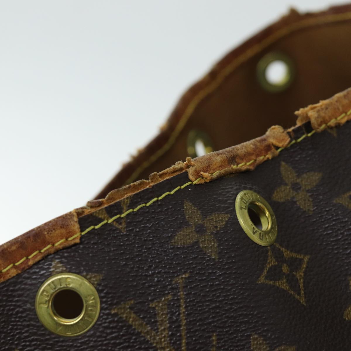 LOUIS VUITTON Monogram Petit Noe Shoulder Bag M42226 LV 75295