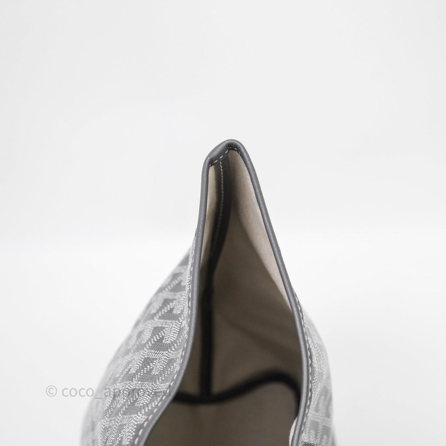 Goyard St Louis Tote PM ⁣⁣⁣⁣⁣⁣⁣⁣⁣⁣⁣⁣⁣⁣⁣⁣⁣⁣⁣⁣Grey
