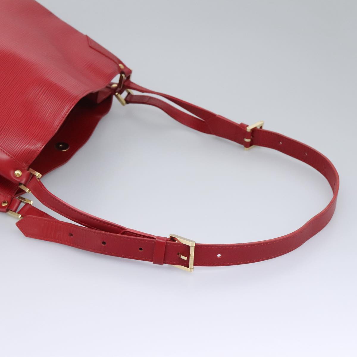 LOUIS VUITTON Epi Mandala MM Shoulder Bag Red M5889E LV 75384
