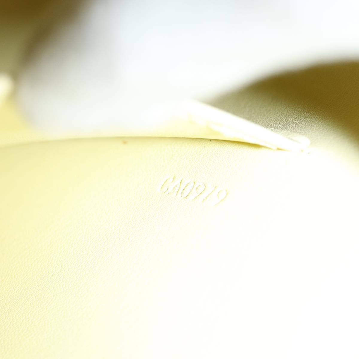 LOUIS VUITTON Monogram Vernis Columbus Tote Bag Yellow M91047 LV 75400