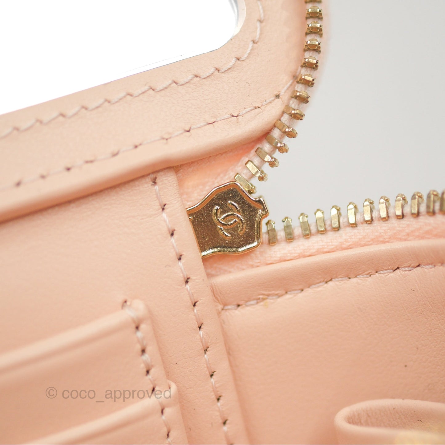 Chanel Vanity Rectangular Pink Beige Caviar Gold Hardware