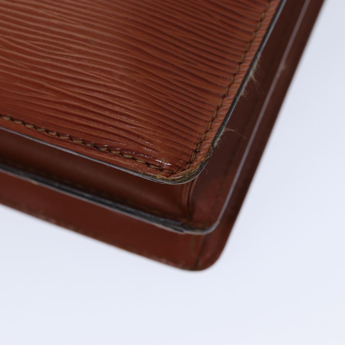 LOUIS VUITTON Epi Angian Clutch Bag Brown M52113 LV 75528