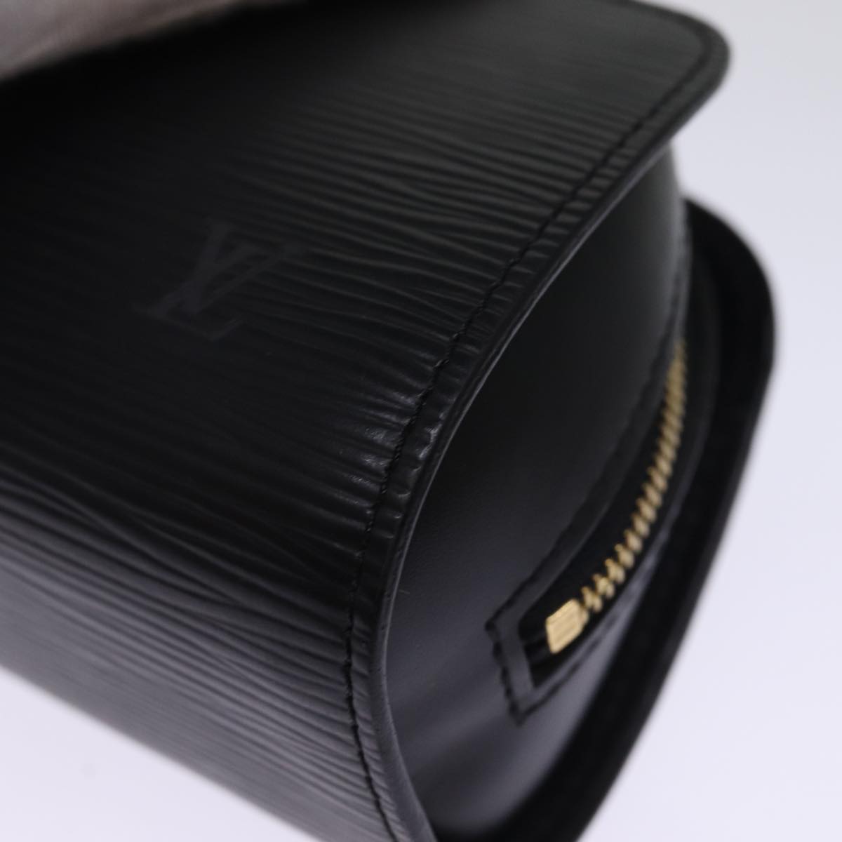LOUIS VUITTON Epi Dauphine PM Pouch Black M48442 LV 75655