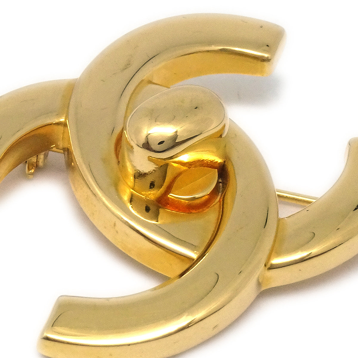 ★Luxury Chanel 1996 CC Turnlock Brooch Large